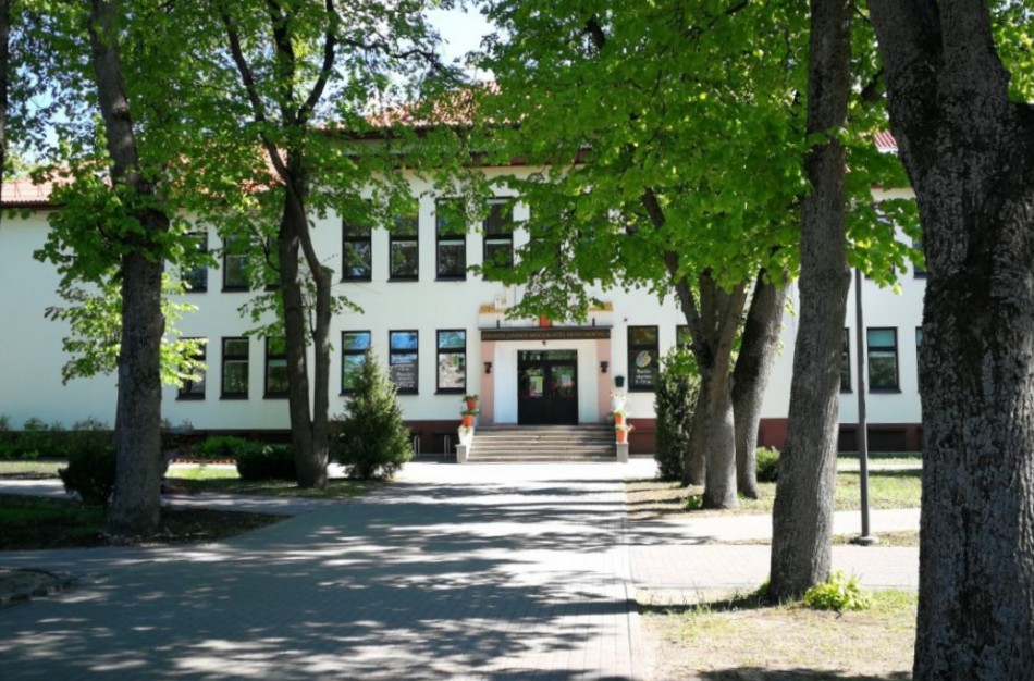 Absolventų tėvai: Su 60-čio ,,švente“ Janinos Miščiukaitės meno mokyklos bendruomene!