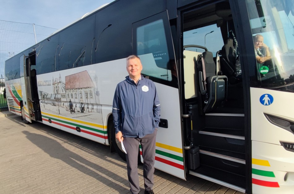 Jonavos ūkininkai išvyko į perspėjimo akciją Vilniuje: „Ne – mokesčių buldozeriui!“