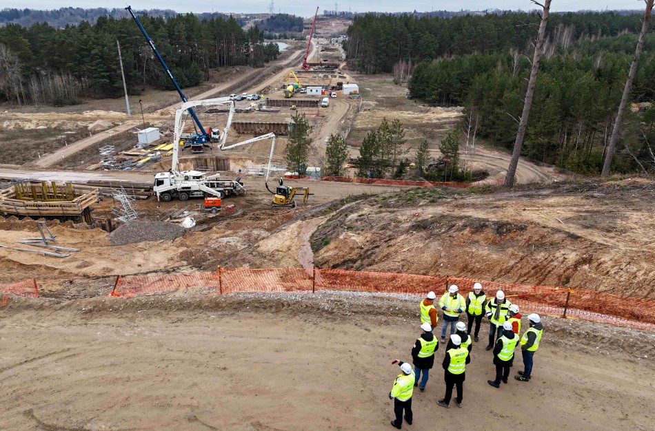 Atnaujinti dažniausiai užduodami klausimai apie žemės išpirkimą „Rail Baltica“ projektui