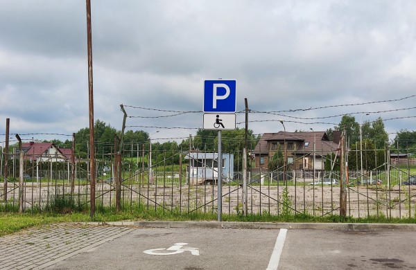 Paslapties šydas buvusioje automobilių aikštelės vietoje Rimkuose  