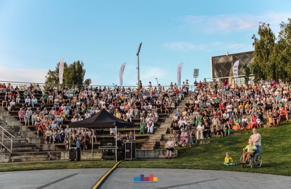 Liepos 6-oji Jonavoje: vienybė, tautiškumas ir muzika miesto širdyje