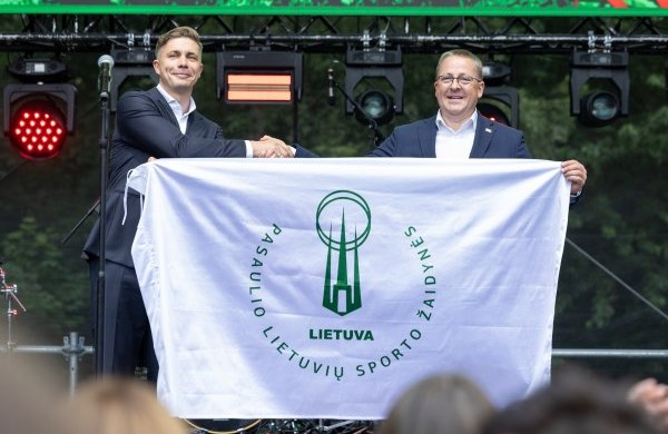 Pasaulio lietuvių sporto žaidynių vėliava perduota Jonavai