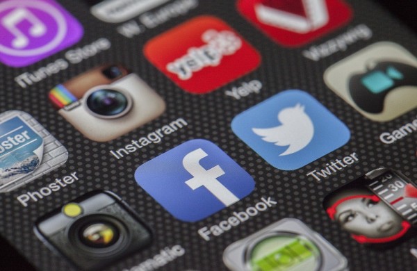 NKVC nustatė 170 Lietuvos vartotojams skirtų „Facebook“ reklamų, kurios naudojamos sukčiavimo schemose