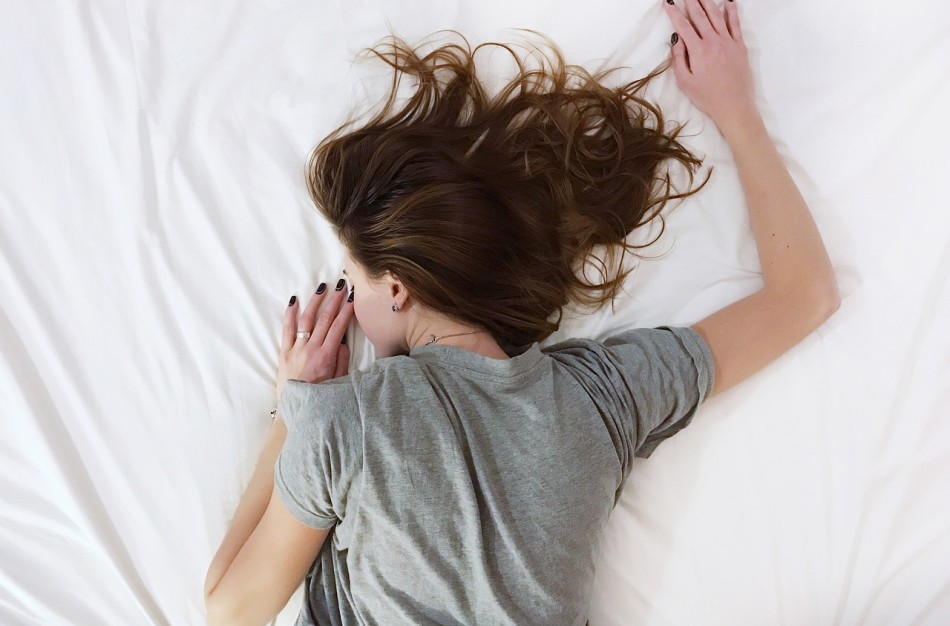 Niekaip negalite atsikelti ryte? Sužinokite, ką tai gali pasakyti apie jūsų sveikatą