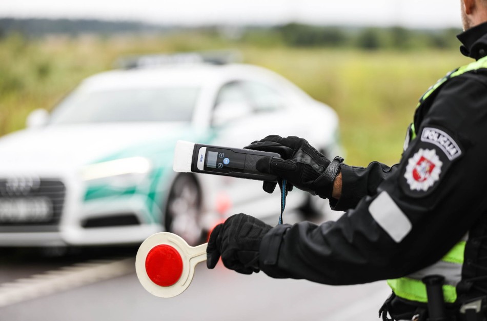 Policijos prevencinės priemonės šalies keliuose rugpjūčio mėnesį