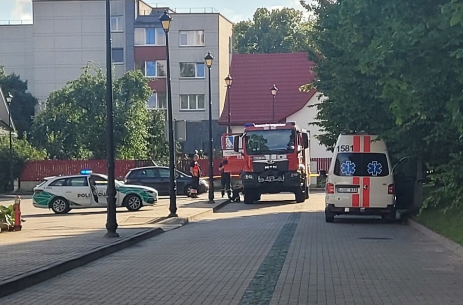 Jonavoje – nerimą sukėlęs radinys: prie namo rastas mokomasis prieštankinis sprogmuo