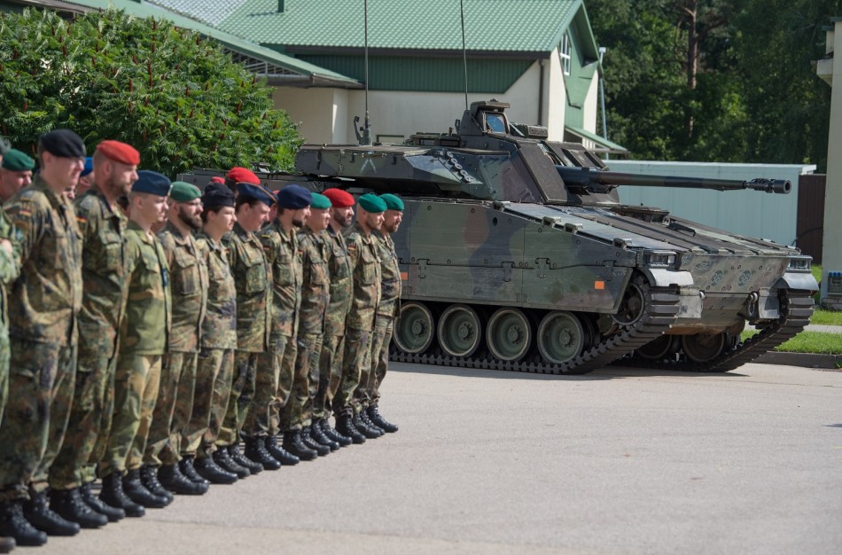 Tarnybą Lietuvoje pradeda 18-osios rotacijos NATO Daugianacionalinė kovinė grupė