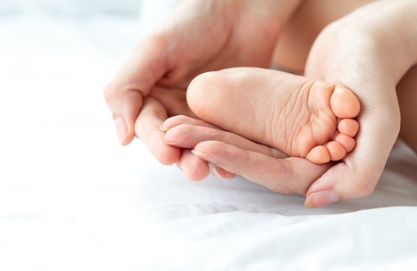 Gyvybę gelbstinčios naujagimių patikros: ką gali atskleisti vienas kraujo lašas?