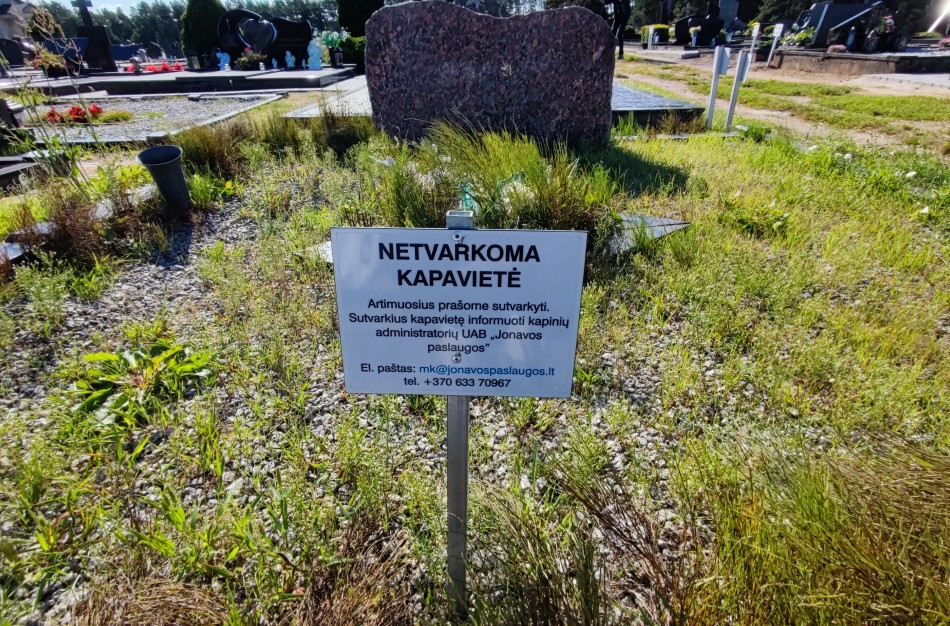Kapavietės Jonavos Šmatų kapinėse, kurių niekas neprižiūri, gali būti perleistos naujiems savininkams