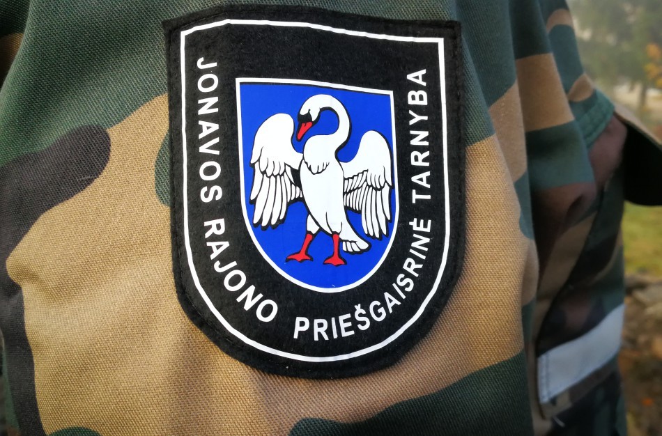Statybvietėje degino atliekas – teko kviesti ugniagesius
