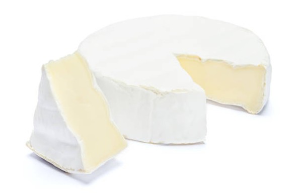 Užkrėstas sūris gali būti jūsų šaldytuve? VMVT tiria, ar pavojinga produkcija pasiekė Lietuvos parduotuves