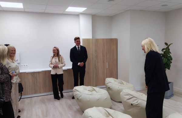 Jonavos sveikatos priežiūros centras atveria duris po atnaujinimo: tūkstantinės investicijos į gyventojų sveikatą