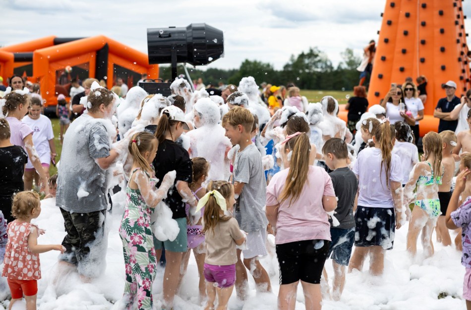 Vis daugiau tėvų globos netekusių vaikų auga šeimos aplinkoje