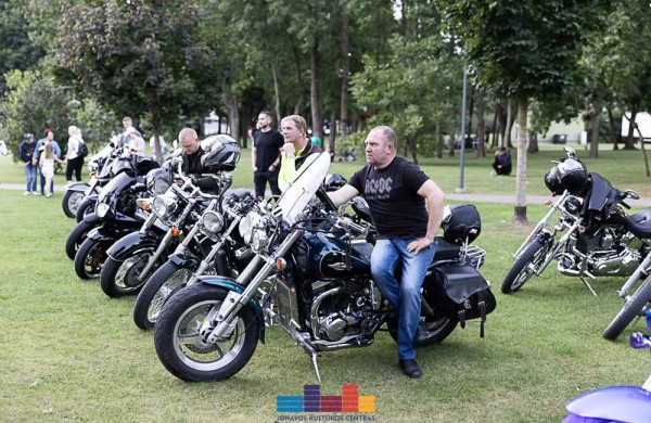 Roko garsai užliejo Jonavą su grupėmis „TITUS“ ir „M.E.S“ 