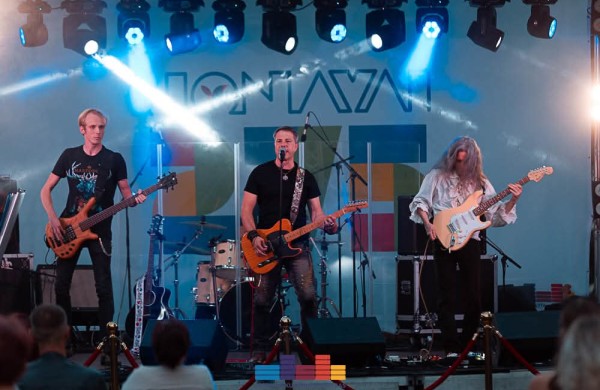 Roko garsai užliejo Jonavą su grupėmis „TITUS“ ir „M.E.S“ 