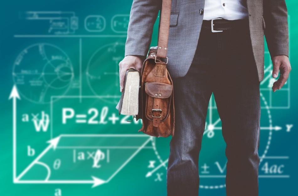 Užimtumo tarnyba: mokyklose dar neužimtos matematikos, lietuvių kalbos, fizikos mokytojų darbo vietos  