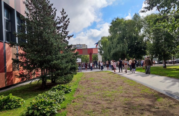 J. Vareikio progimnazija laužo Rugsėjo pirmosios tradicijas? Mokykla pateikia išsamų atsakymą