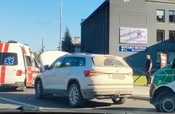 Avarija Jonavos centre: grėsmingai atrodęs įvykis