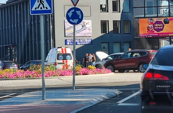 Avarija Jonavos centre: grėsmingai atrodęs įvykis