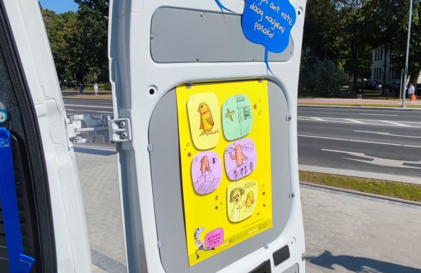 Naujovė Jonavoje – pristatytas ilgai lauktas Bibliobusas