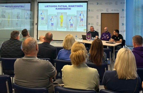Sezono starte salės futbolo komandos Jonavos ,,Vikingai” pristatymas