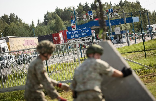 Lietuvos kariuomenė: tiesioginio puolimo grėsmės nematoma, o meras M. Sinkevičius ragina atsispirti dezinformacijai