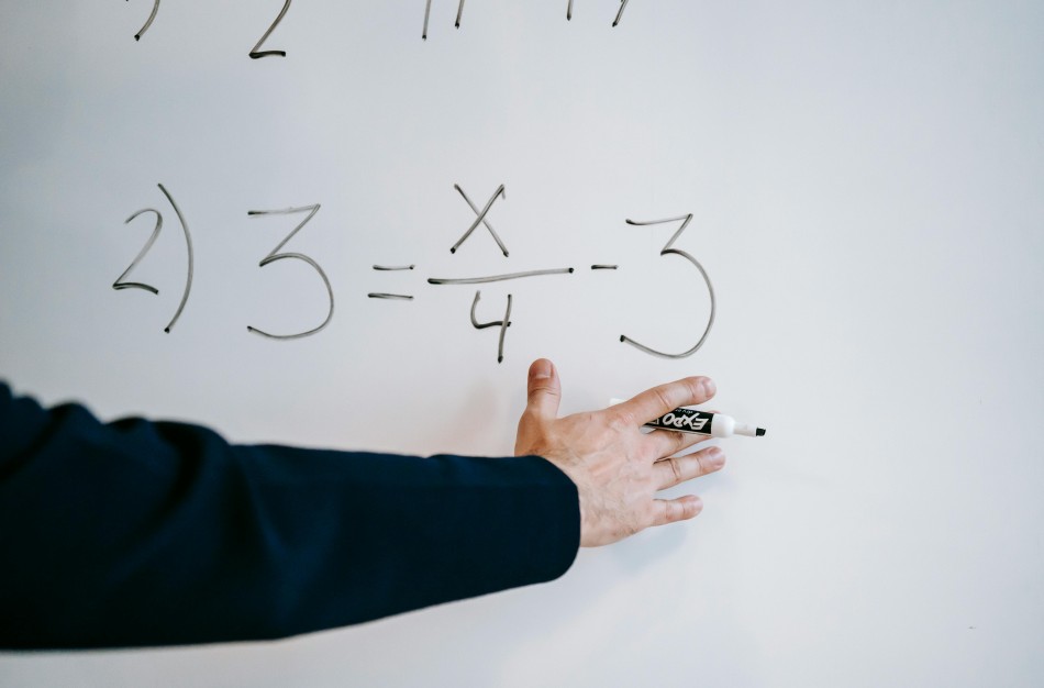 Kiek Lietuvai kainuotų matematikos kartelės nuleidimas 