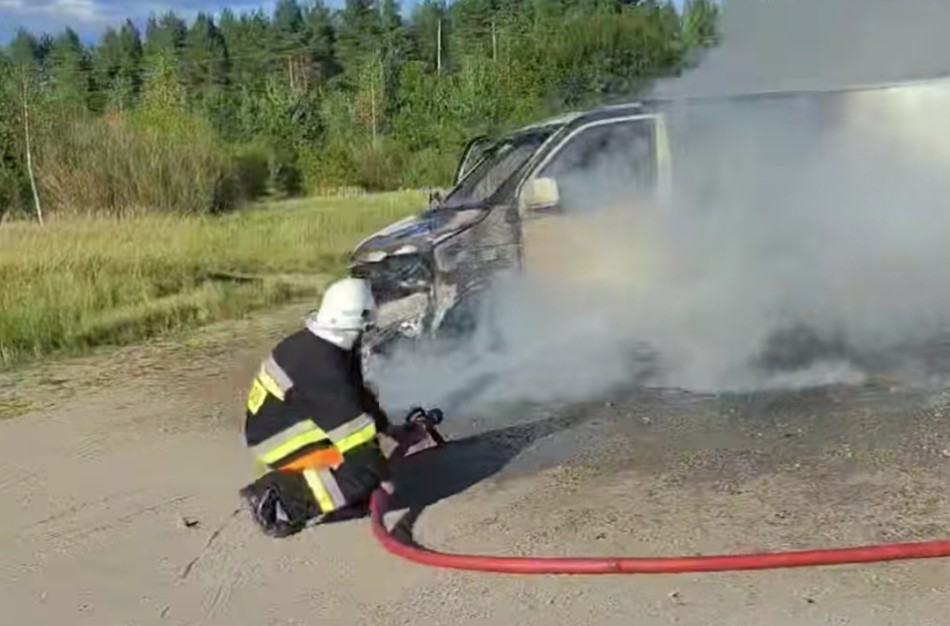 Tiriama, kodėl ties Upninkais pleškėjo mikroautobusas