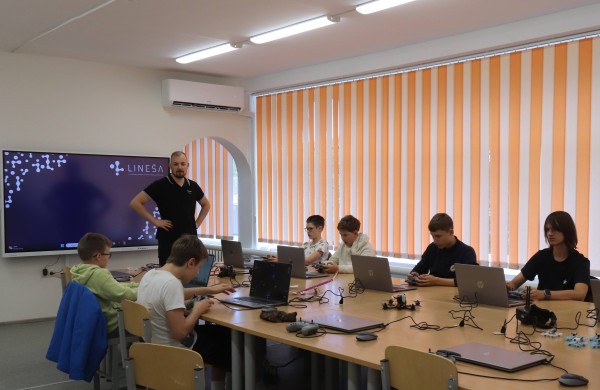 Kėdainiuose atidarytas dronų mokymų centras „Airtech“: netrukus toks centras - ir Jonavoje 
