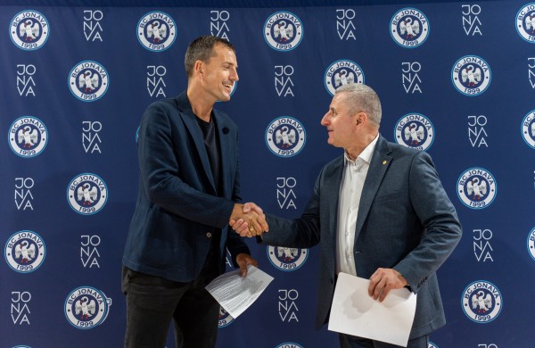 Jonavos krepšinio klubas keičia pavadinimą – nuo šiol vadinsis „Jonava Hipocredit“