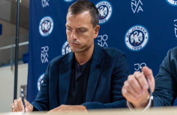 Jonavos krepšinio klubas keičia pavadinimą – nuo šiol vadinsis „Jonava Hipocredit“