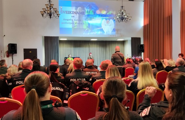 Jonavoje paminėta Angelų sargų diena: pagerbti pareigūnai ir policijos rėmėjai