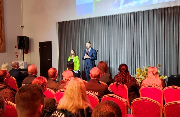 Jonavoje paminėta Angelų sargų diena: pagerbti pareigūnai ir policijos rėmėjai