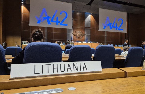 ICAO pasmerkė Rusiją dėl keliamų GPS trikdžių