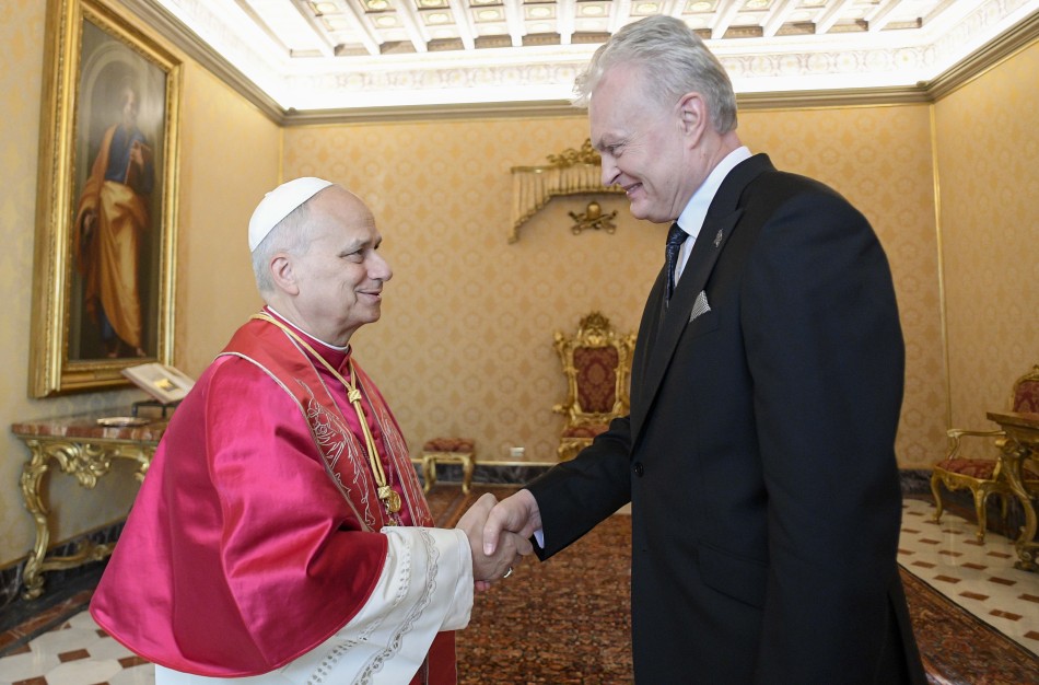 Prezidentas pakvietė popiežių Leoną XIV ganytojiško vizito į Lietuvą