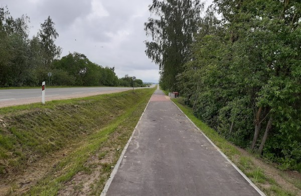 „Via Lietuva“:  Karmėlavą su Kaunu sujungs tiesiamas naujas pėsčiųjų ir dviračių takas