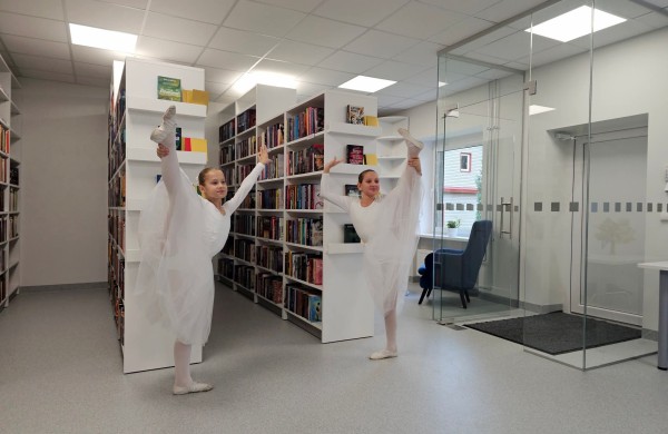 Duris atvėrė atsinaujinusi Žeimių biblioteka