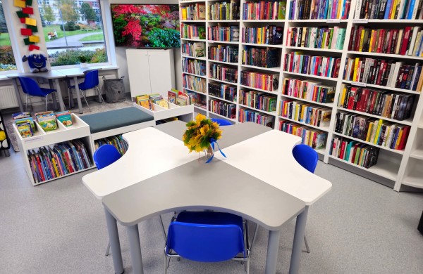 Duris atvėrė atsinaujinusi Žeimių biblioteka