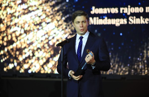Įteikti svarbiausi savivaldybių „Auksinių krivūlių“ apdovanojimai: Jonavai - kelios nominacijos