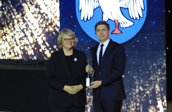 Įteikti svarbiausi savivaldybių „Auksinių krivūlių“ apdovanojimai: Jonavai - kelios nominacijos