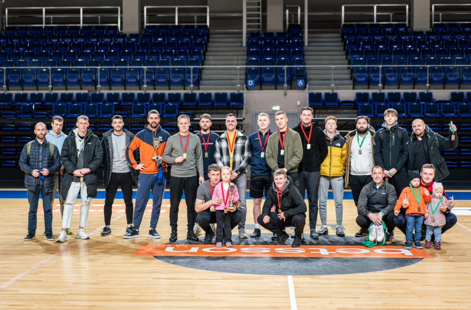 Seniūnijų žaidynėse sužaistos salės futbolo varžybos 