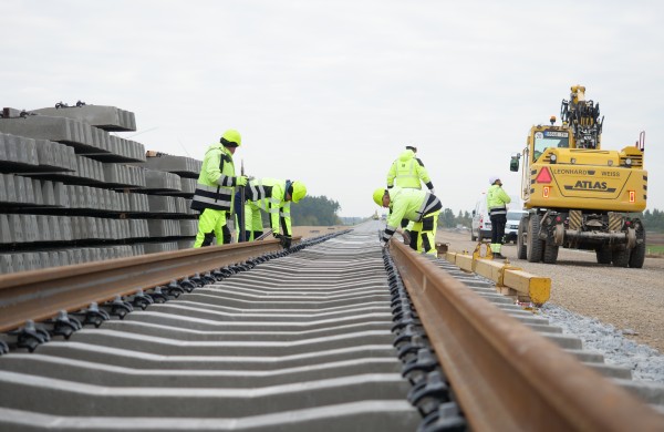 ,,Rail Baltica“ projektui skirtas papildomas finansavimas – pažangą aptarė susitikime su CINEA atstovais