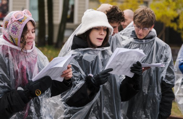 Peticijos vardų skaitymu pažymėtas Lietuvos kultūros bendruomenės peticijos perdavimas Vyriausybei