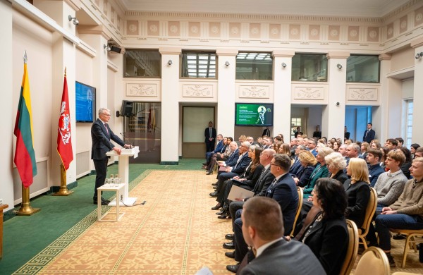 Prezidentas: tegul teismų sprendimai tarnauja žmogui ir padeda siekti socialinės taikos