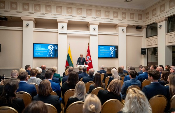 Prezidentas: tegul teismų sprendimai tarnauja žmogui ir padeda siekti socialinės taikos
