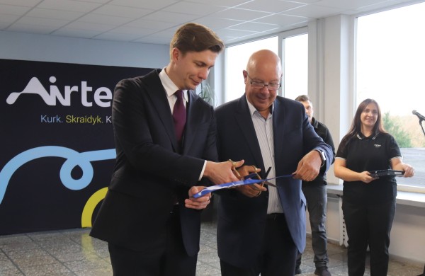 Jonavoje atidarytas dronų mokymų centras „Airtech“