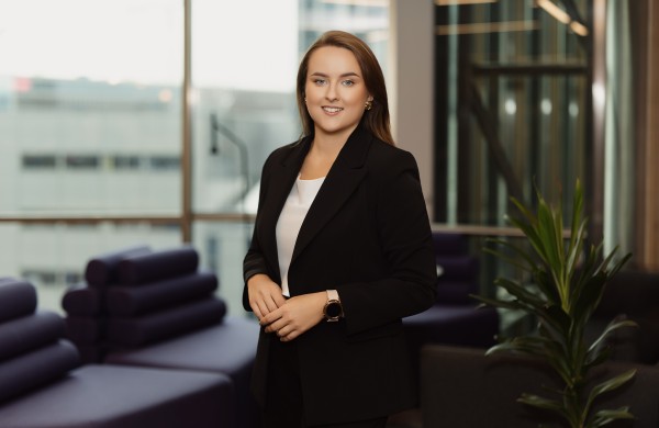 Namų darbai ir jų ribojimas: ką rodo tyrimai ir kitų šalių patirtis