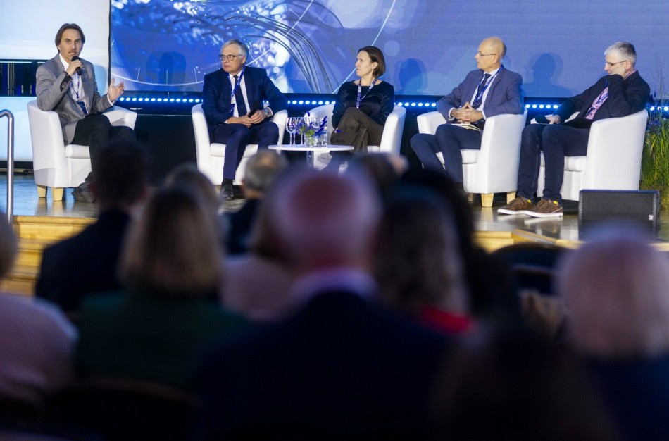 Tikslas iki 2050 m. – turtinga ir laiminga valstybė. Ar realu pasiekti?