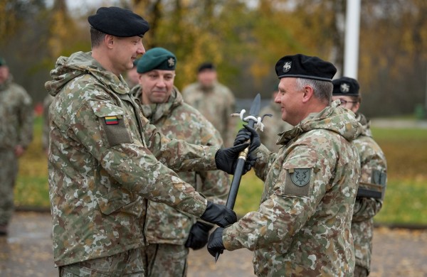 Lietuvos kariuomenės Generolo Romualdo Giedraičio artilerijos batalionui vadovauti pradeda plk. ltn. Gintaras Hofmanas