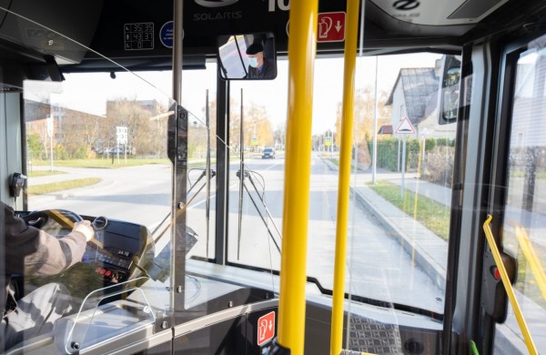 Jonavos viešajame transporte planuojamas bilietų kainų pokytis: priežastys ir skaičiai